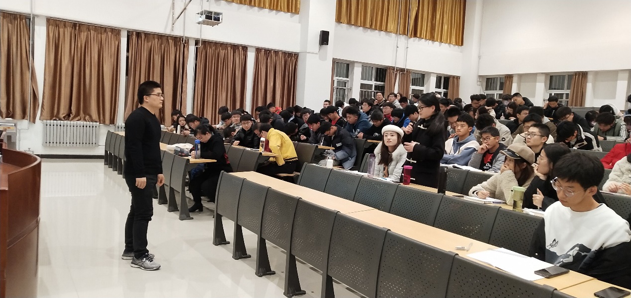 说明: D:\yl23455永利集团\新材料系资料\2020.12.8走进新材料系列讲座(四)—锂离子电池的起源、未来及挑战\2.jpg